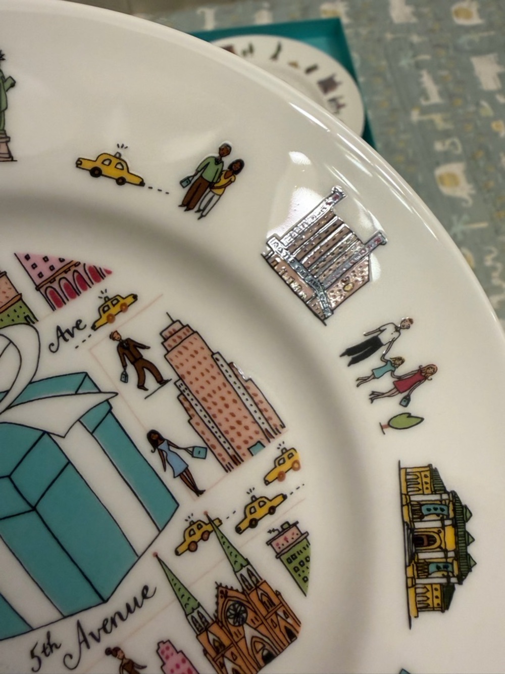 Tiffany & Co Dessert Plates Set of 2 (PRICE FIRM) - Picture 6 of 10